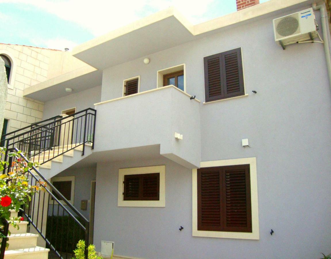 Apartmani Bezma Bol Zewnętrze zdjęcie