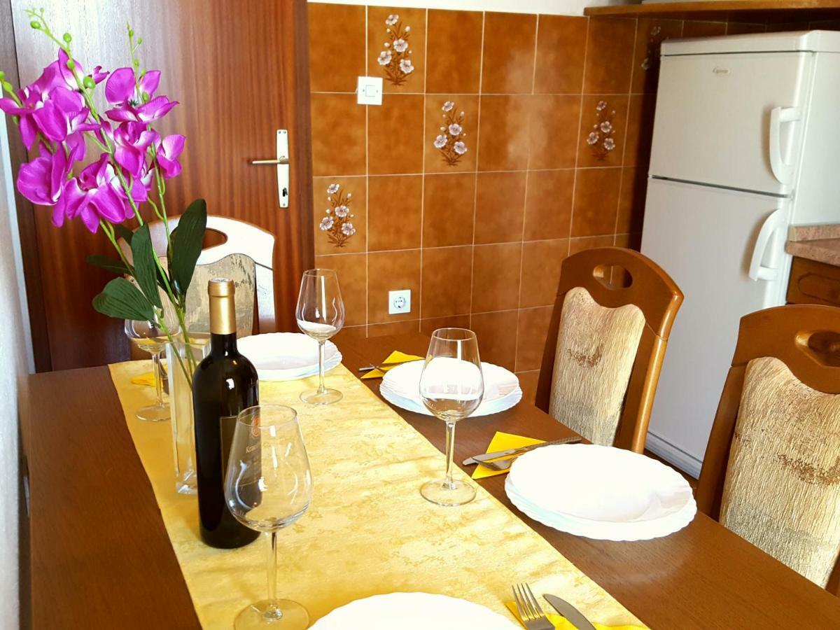 Apartmani Bezma Bol Zewnętrze zdjęcie