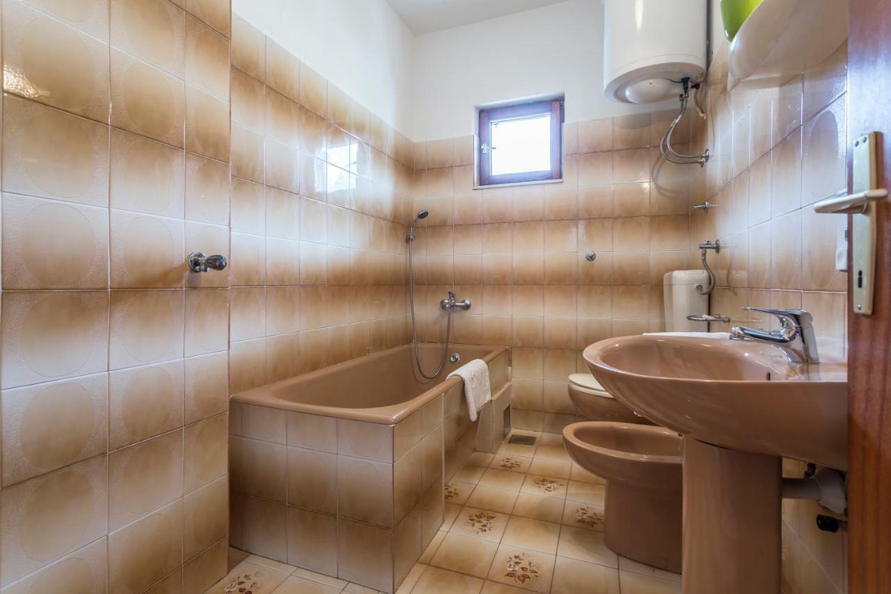 Apartmani Bezma Bol Zewnętrze zdjęcie