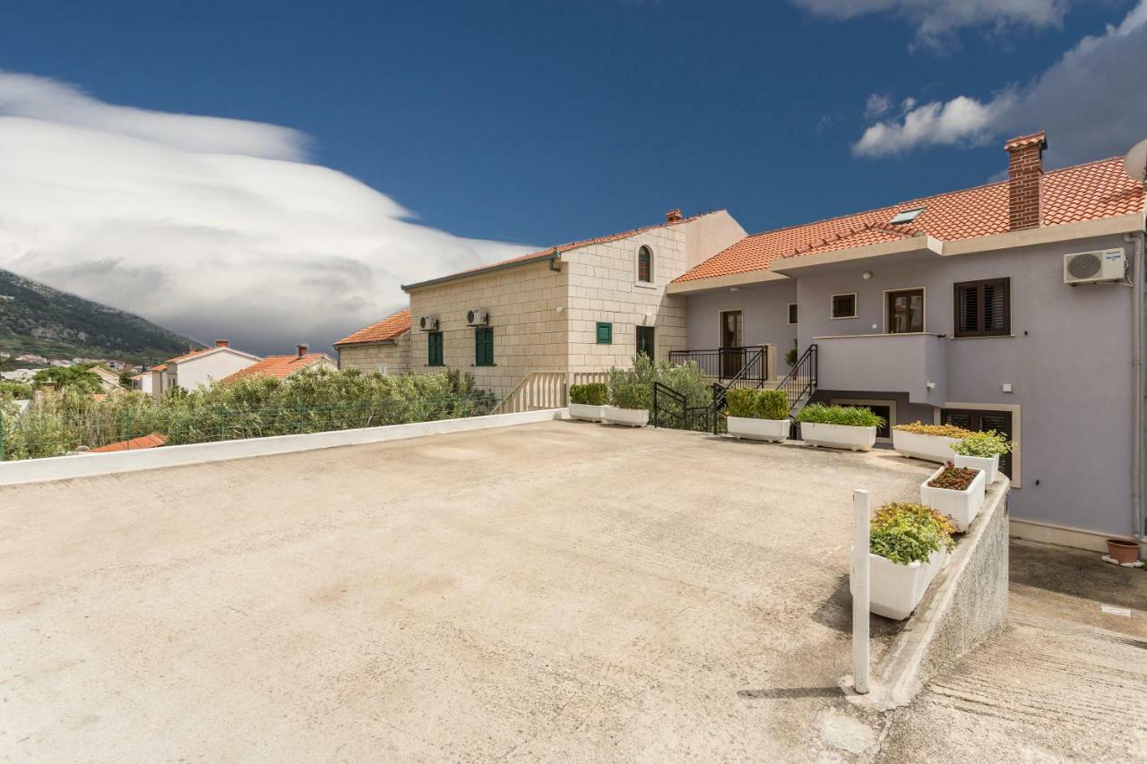 Apartmani Bezma Bol Zewnętrze zdjęcie